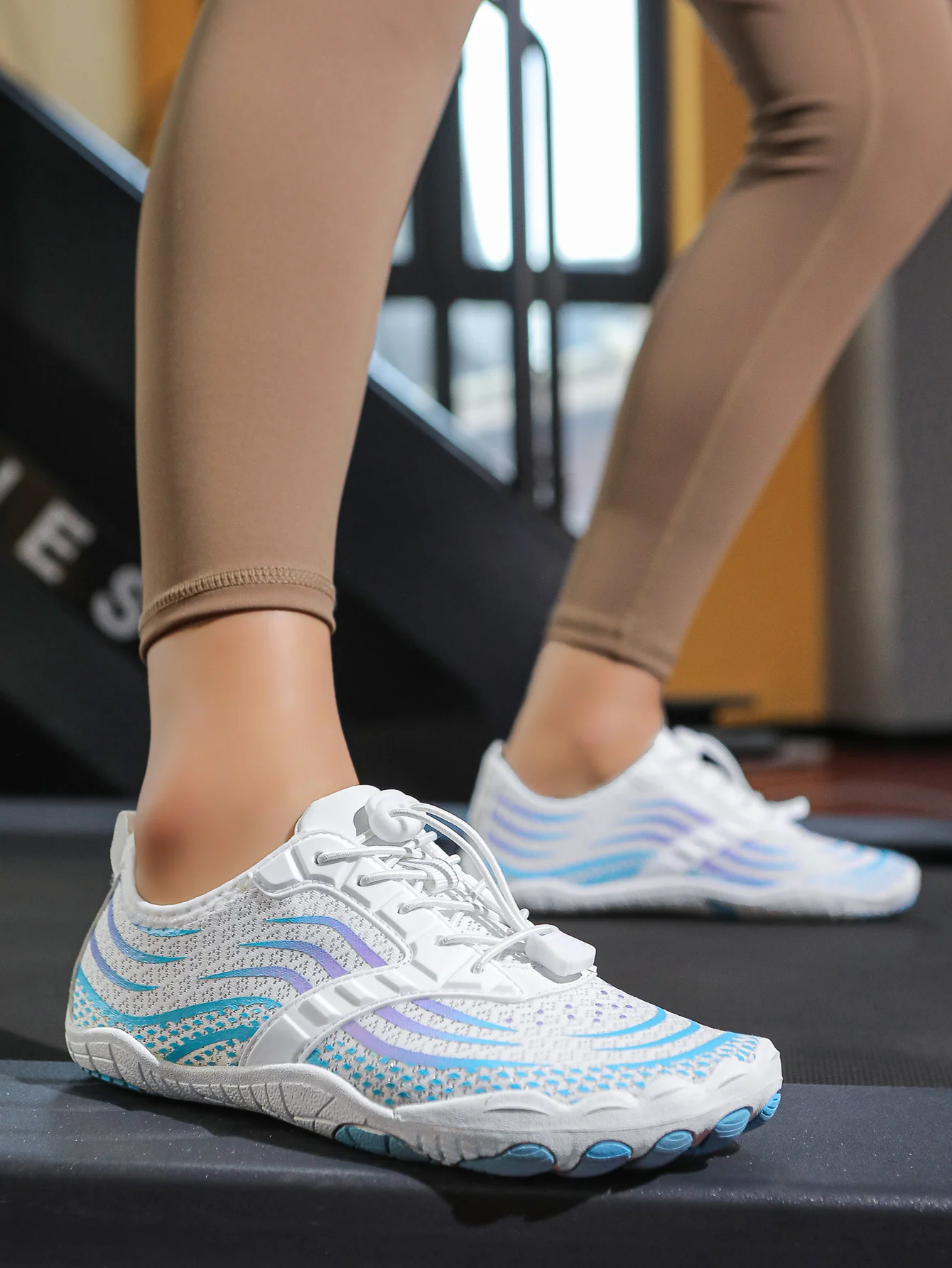 Damen Aquatische Sport-Schuhe mit schnelltrocknendem Obermaterial und flexibler Sohle Heidi Mode