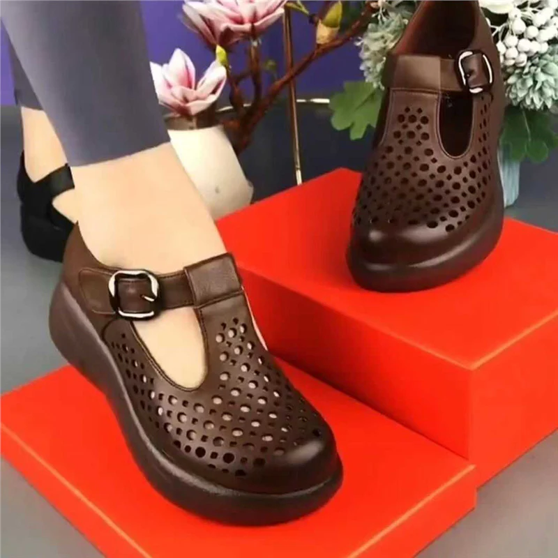 Damen Atmungsaktive Clogs mit verstellbarem Riemen und rutschfester Sohle Heidi Mode - Image 4