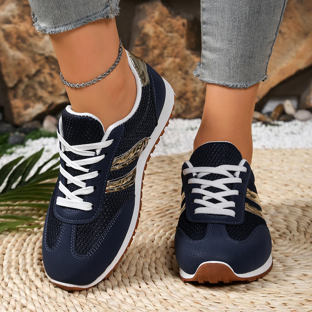 Damen Atmungsaktive Freizeitsneaker mit trendigen Details Heidi Mode - Image 3