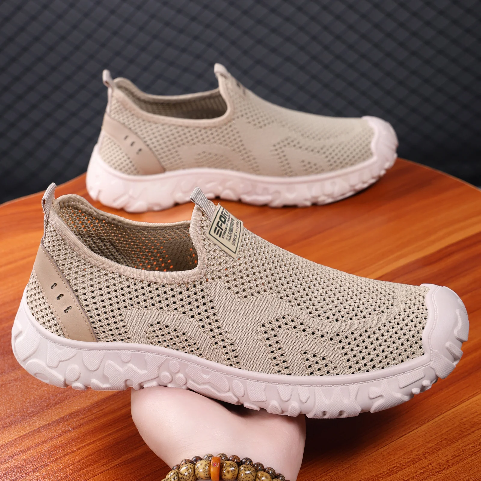 Damen Atmungsaktive Slip-On Freizeitschuhe mit elastischem Design Heidi Mode