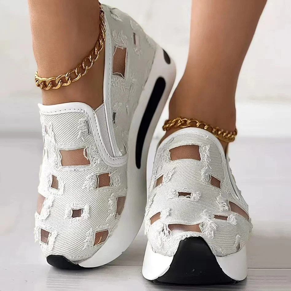 Damen Atmungsaktive Slip-On Sneakers mit modischem Lochdesign Heidi Mode - Image 7