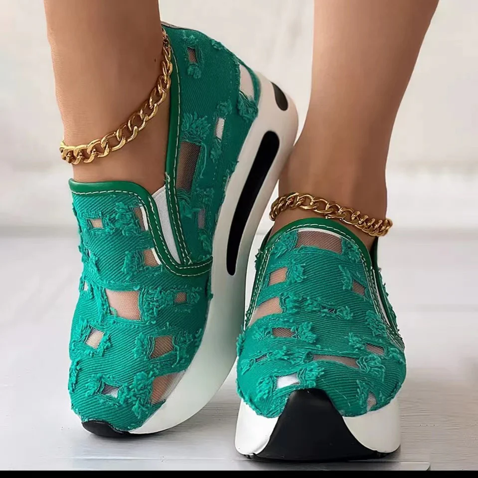 Damen Atmungsaktive Slip-On Sneakers mit modischem Lochdesign Heidi Mode - Image 8