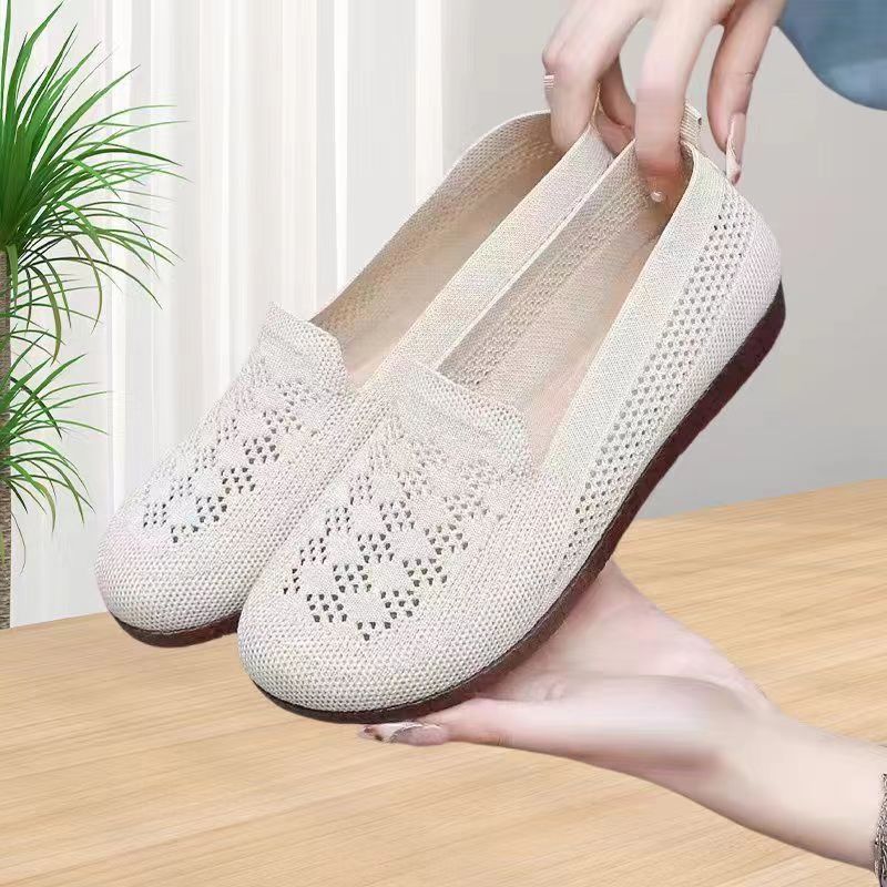 Damen atmungsaktive Slipper mit elastischem Einsatz und dekorativer Häkelstruktur Heidi Mode - Image 2