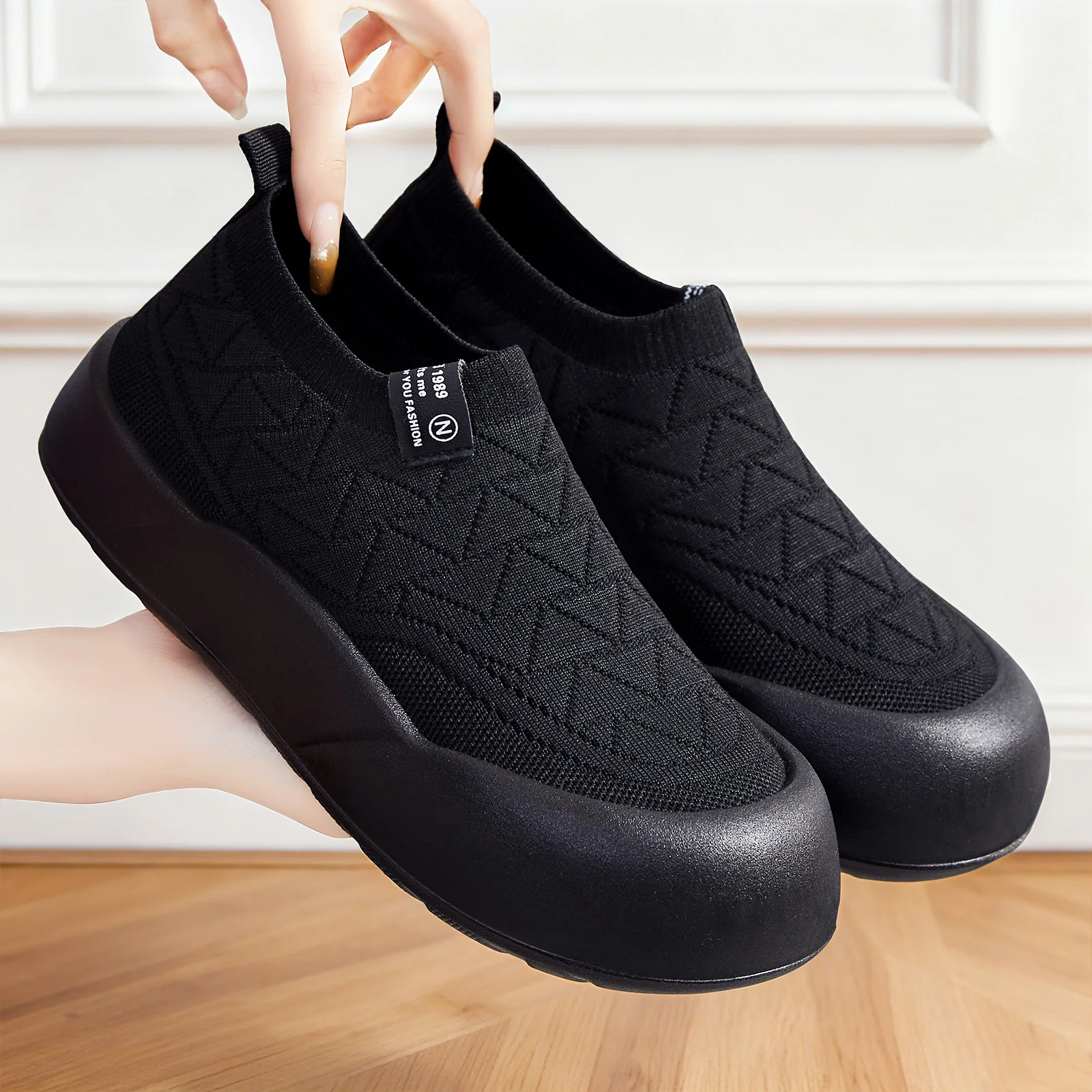 Damen Atmungsaktive Sneaker mit flexiblem Strickdesign Heidi Mode - Image 4