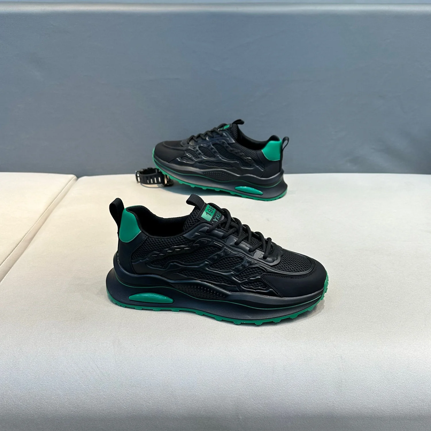 Damen Atmungsaktive Sport-Sneaker mit dämpfender Luftpolstersohle Heidi Mode - Image 3