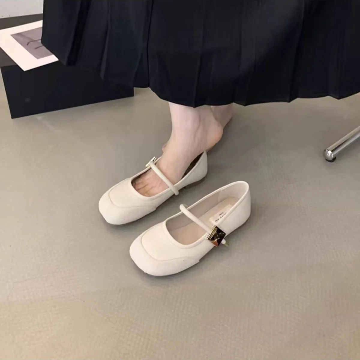 Damen Ballerina-Schuhe mit elegantem Riemen und modernem Design Heidi Mode - Image 4