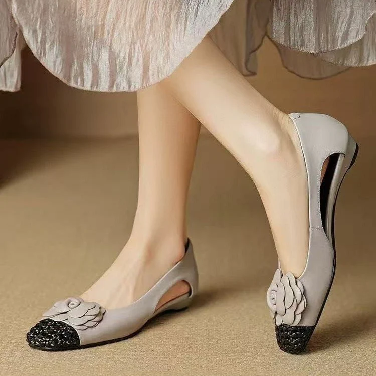 Damen Ballerina-Schuhe mit floralen Akzenten und offenem Fersenbereich Heidi Mode - Image 4