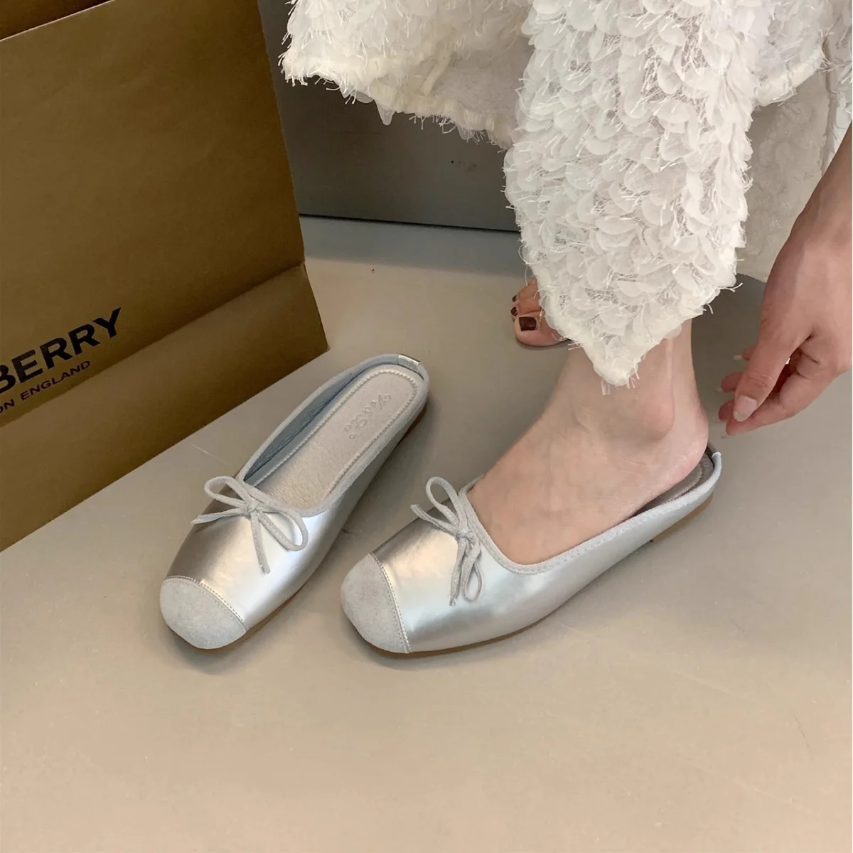Damen Ballerina-Schuhe mit verstellbarem Schleifen-Detail Heidi Mode - Image 4