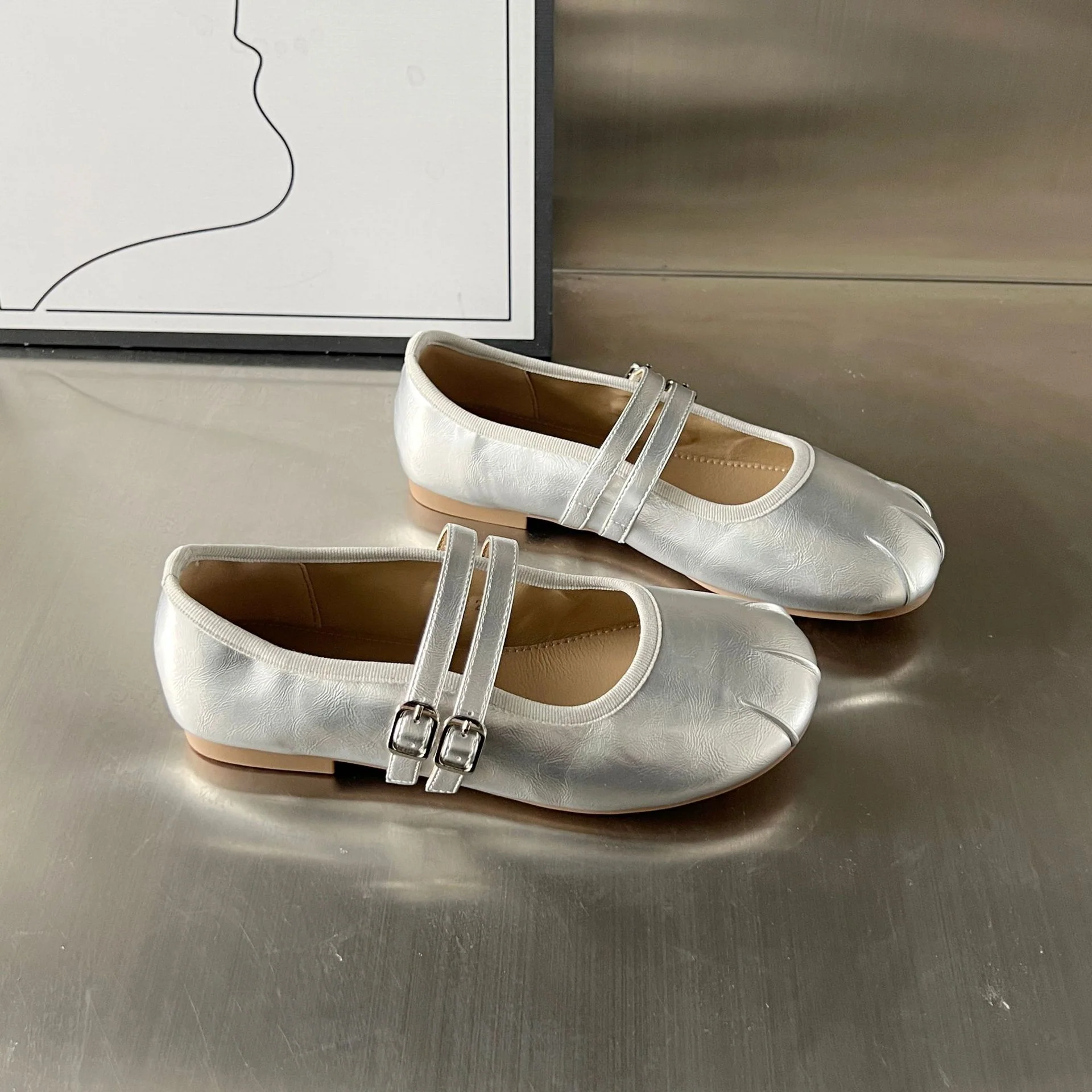 Damen Ballerinas mit elegantem doppeltem Riemen und weicher Innensohle Heidi Mode - Image 4