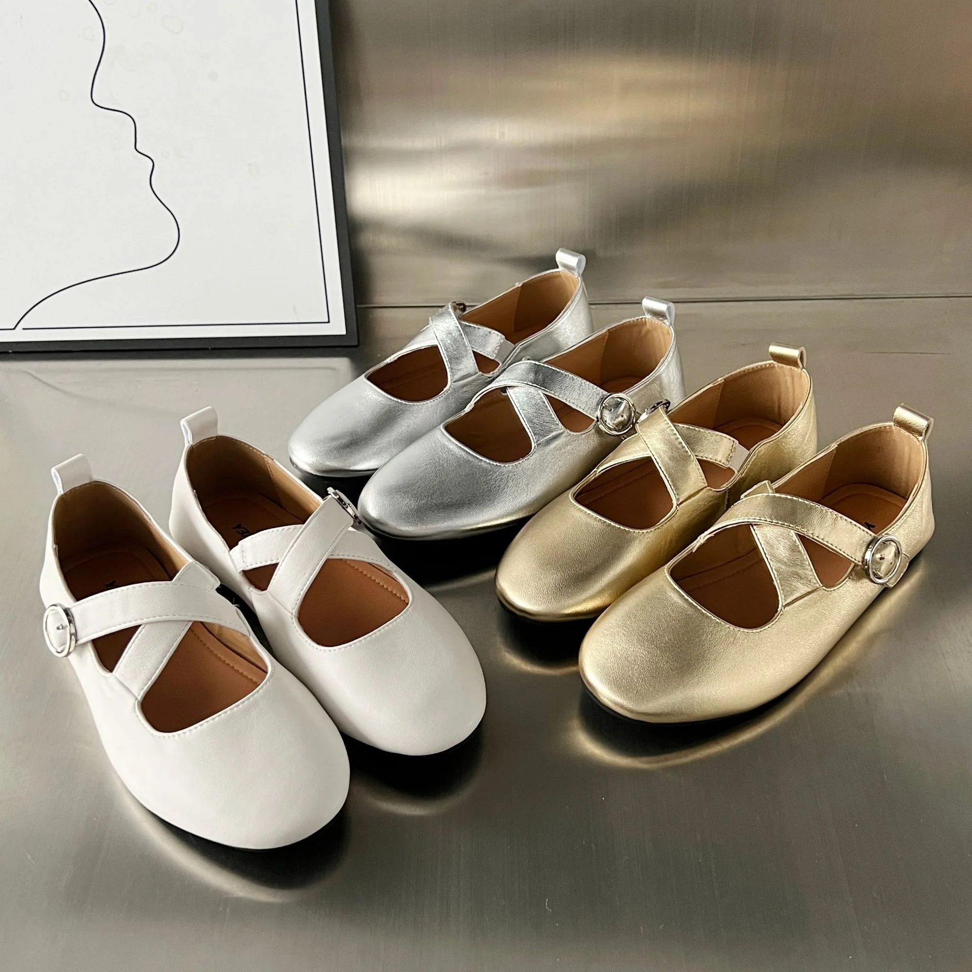 Damen Ballerinas mit elegantem Kreuzriemen und modischem Schnallenverschluss Heidi Mode - Image 4
