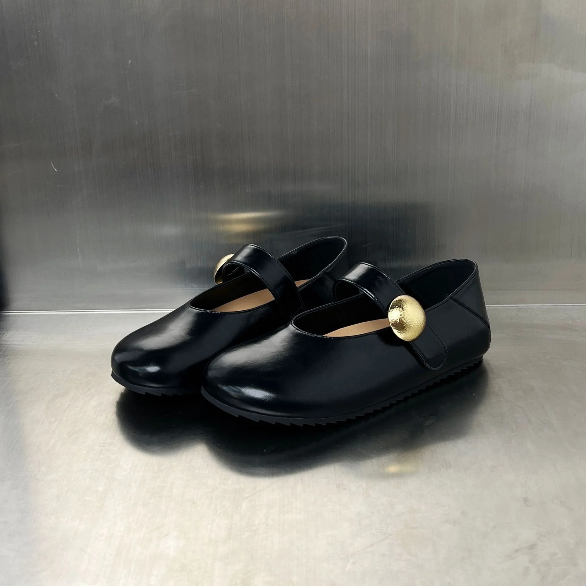 Damen Ballerinas mit elegantem Riemen und goldener Schnalle Heidi Mode - Image 2