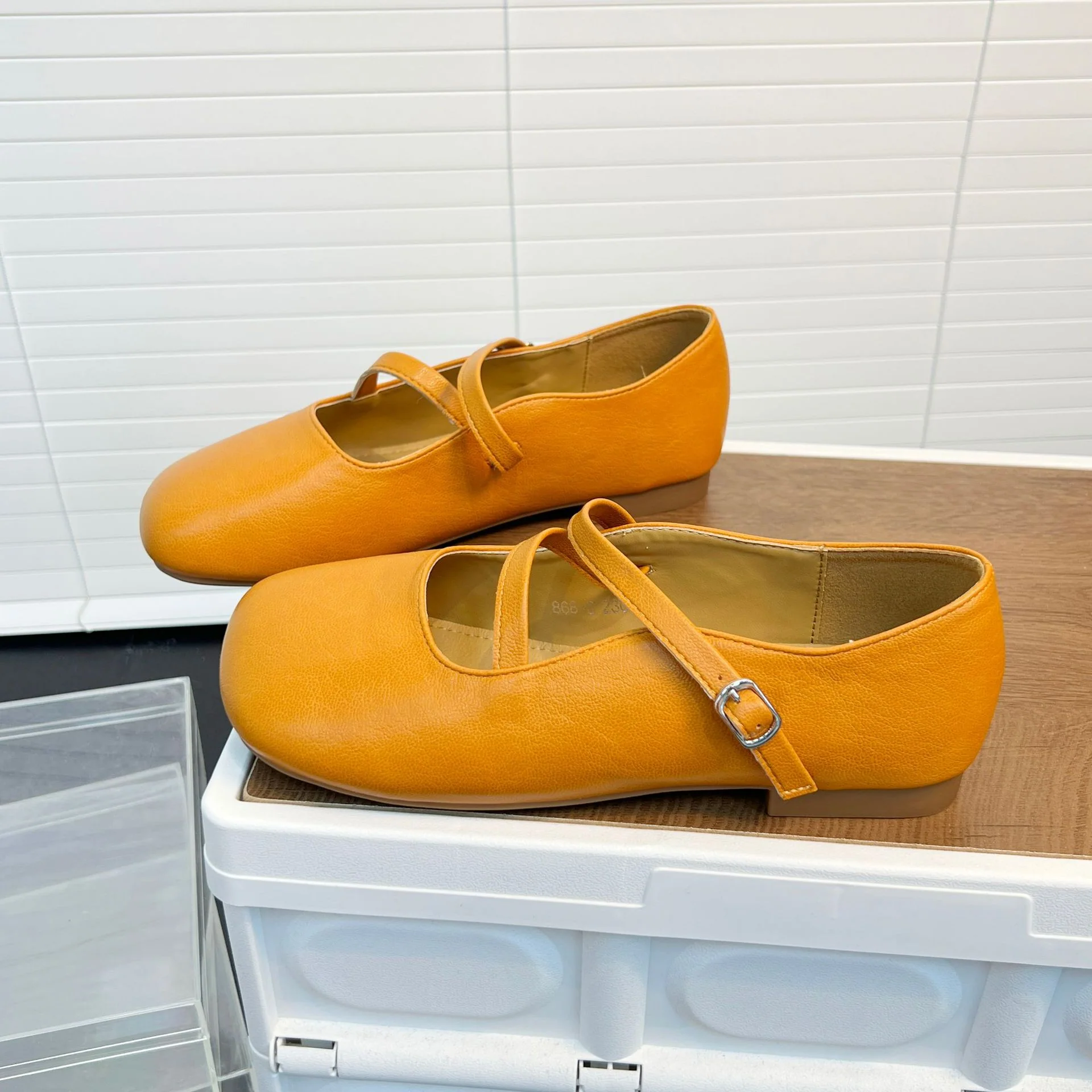 Damen Ballerinas mit elegantem Riemen und weicher Innensohle Heidi Mode