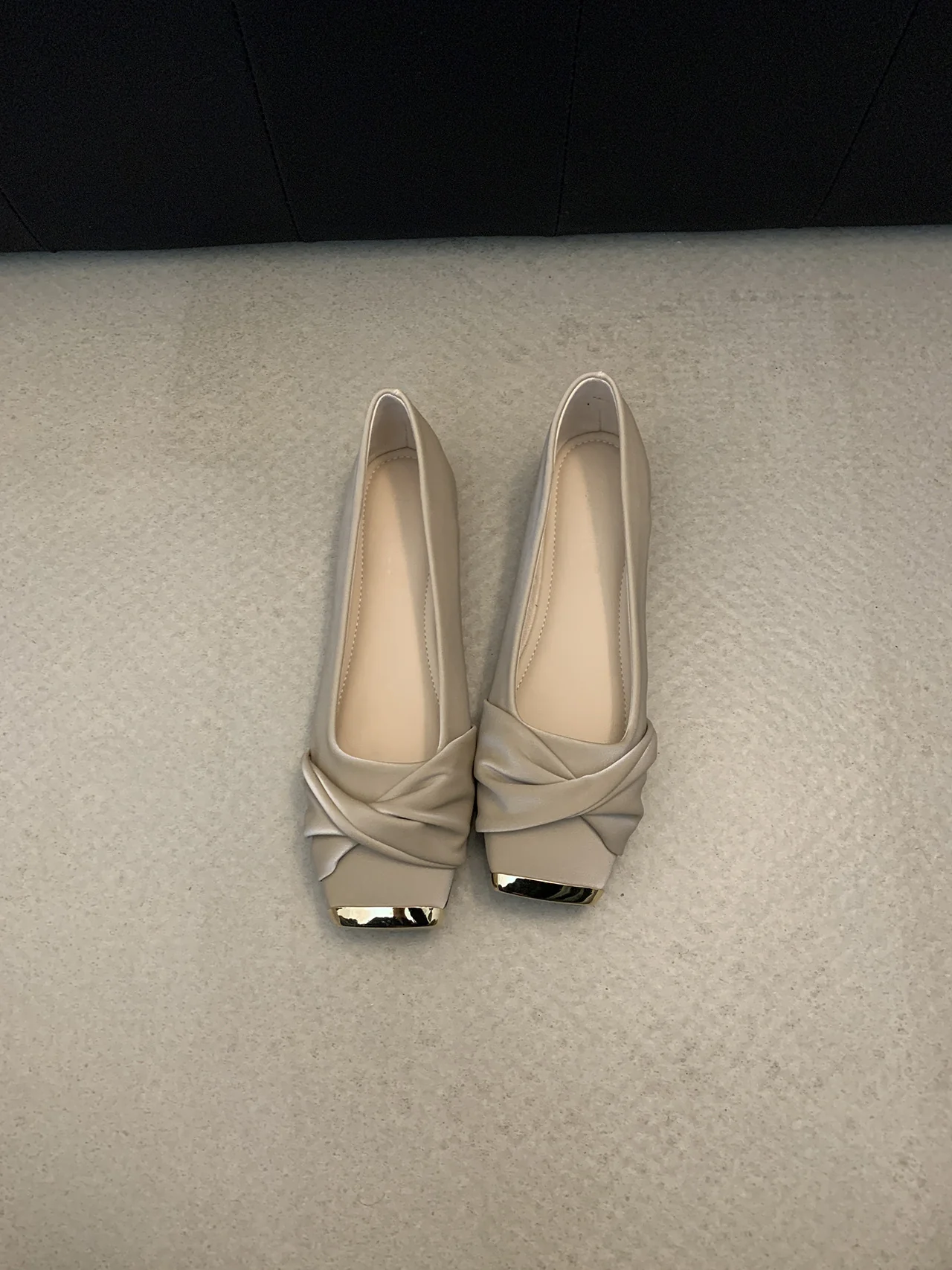 Damen Ballerinas mit eleganter Drapierung und glänzender Schuhspitze Heidi Mode - Image 8