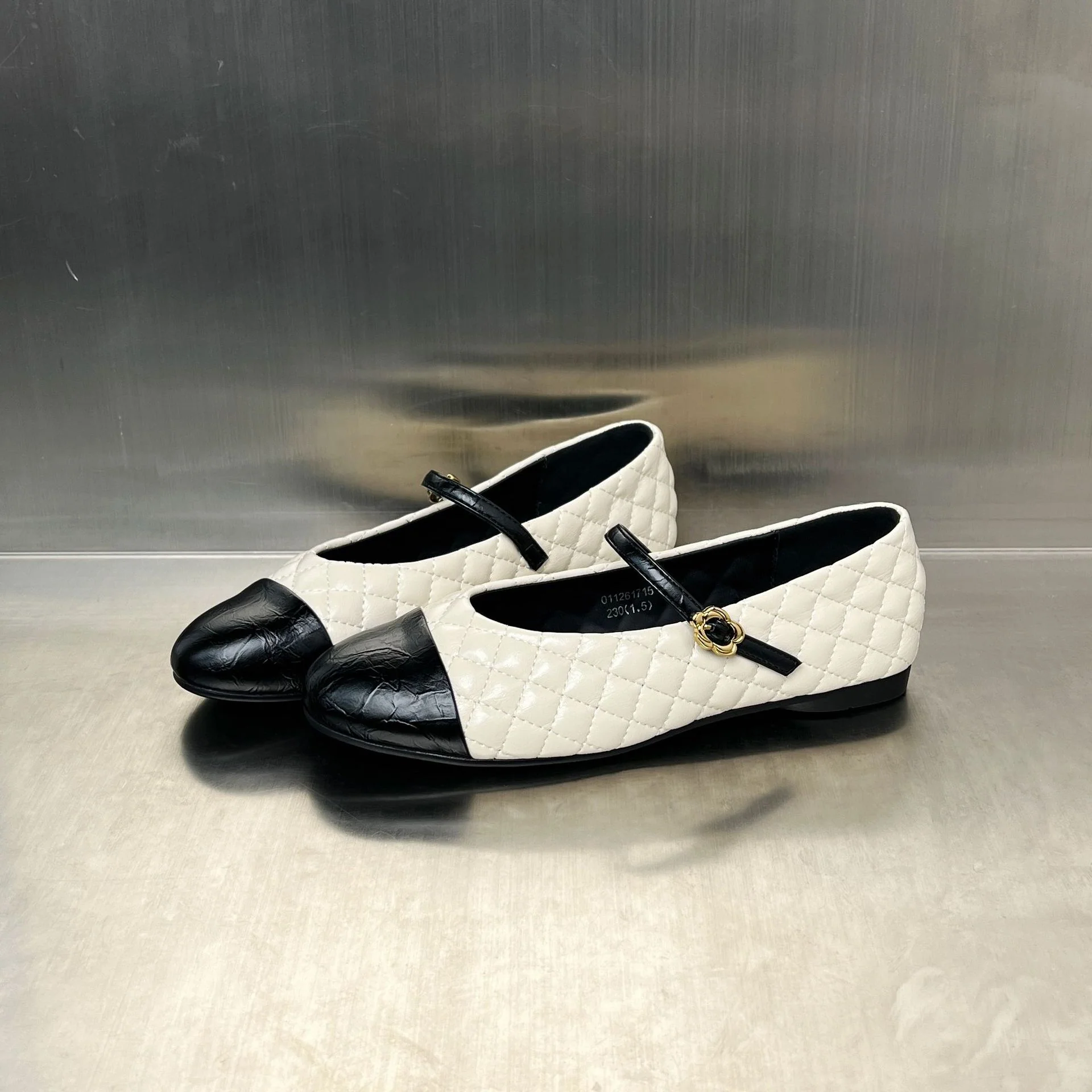 Damen Ballerinas mit eleganter Steppung und dekorativem Riemen Heidi Mode - Image 6