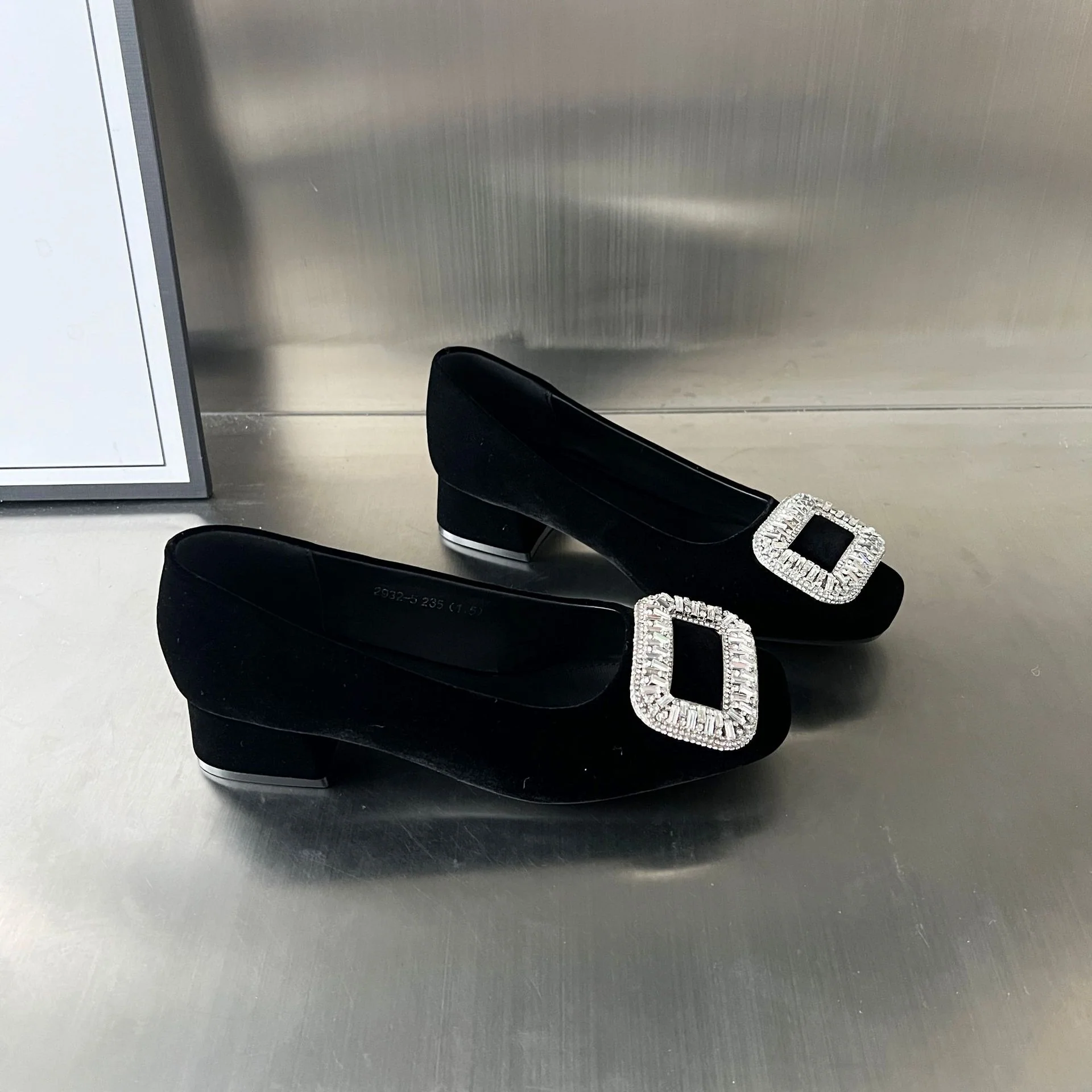 Damen Ballerinas mit funkelndem Schmuckdetail und bequemem Absatz Heidi Mode - Image 2