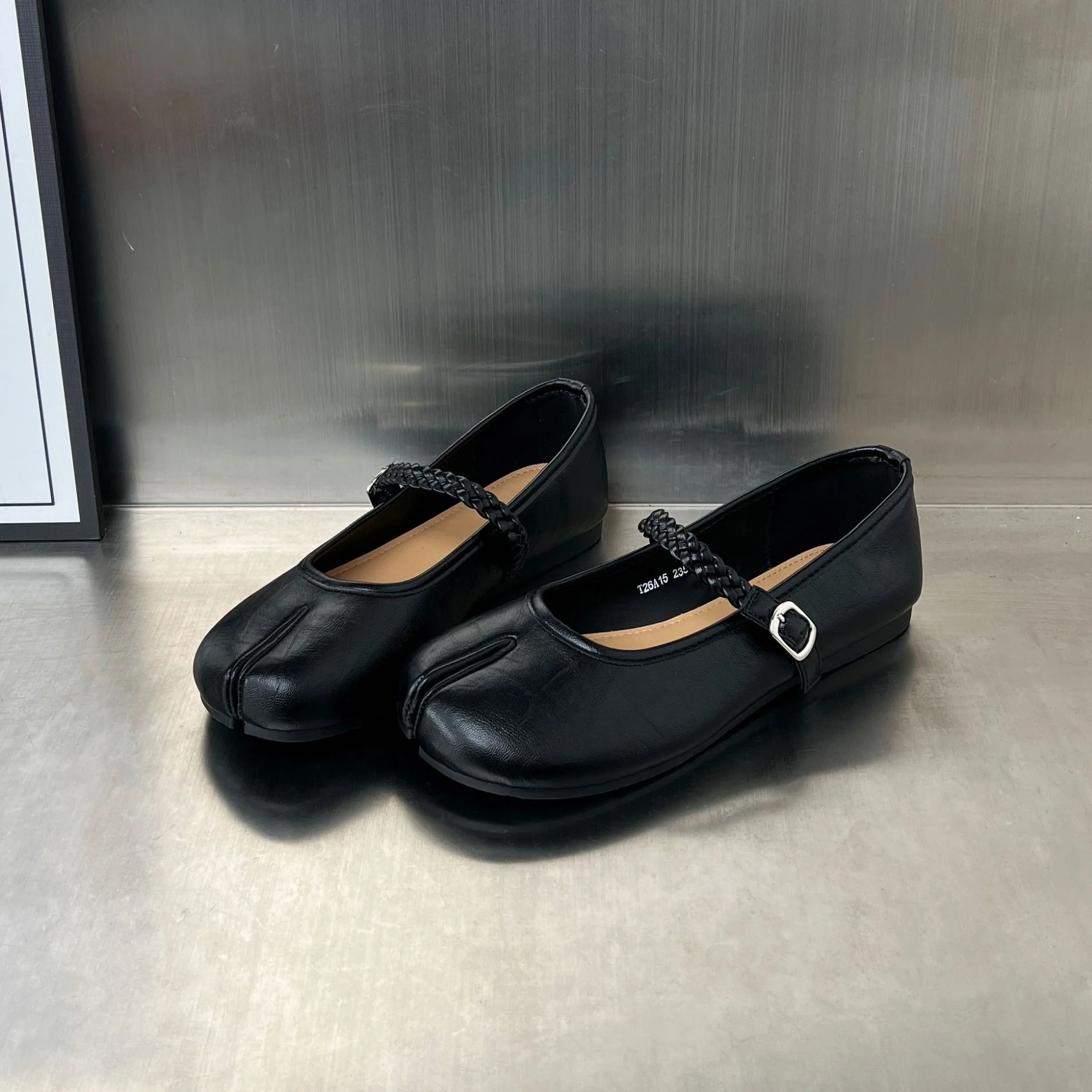 Damen Ballerinas mit geflochtenem Riemen und weichem Innenfutter Heidi Mode - Image 2