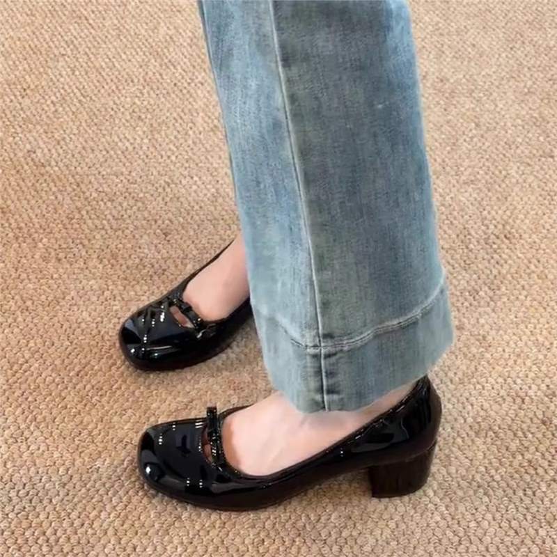 Damen Ballerinas mit komfortablem Blockabsatz und floraler Schnallenverzierung Heidi Mode - Image 3