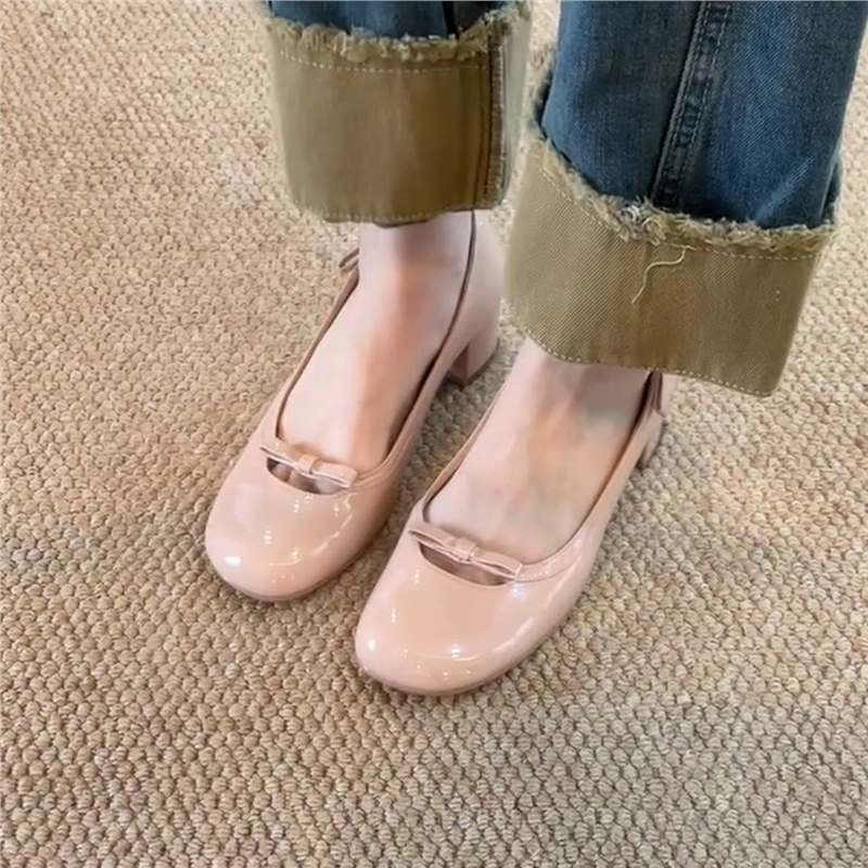 Damen Ballerinas mit komfortablem Blockabsatz und floraler Schnallenverzierung Heidi Mode - Image 6