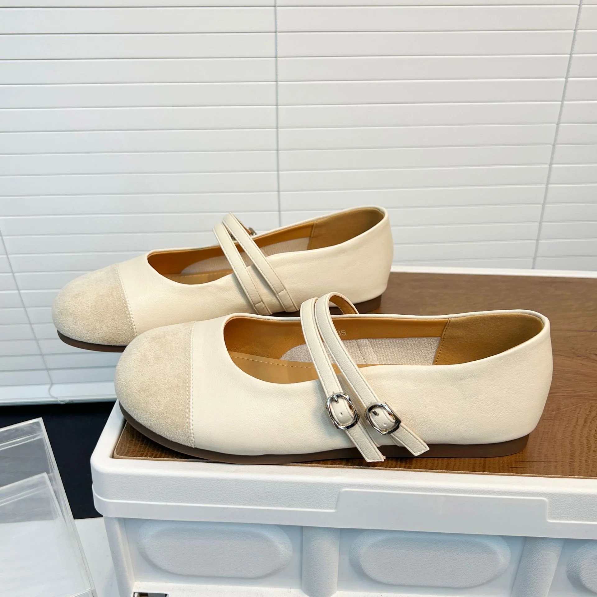 Damen Ballerinas mit modischem Riemen und hochwertiger Lederoberfläche Heidi Mode - Image 3