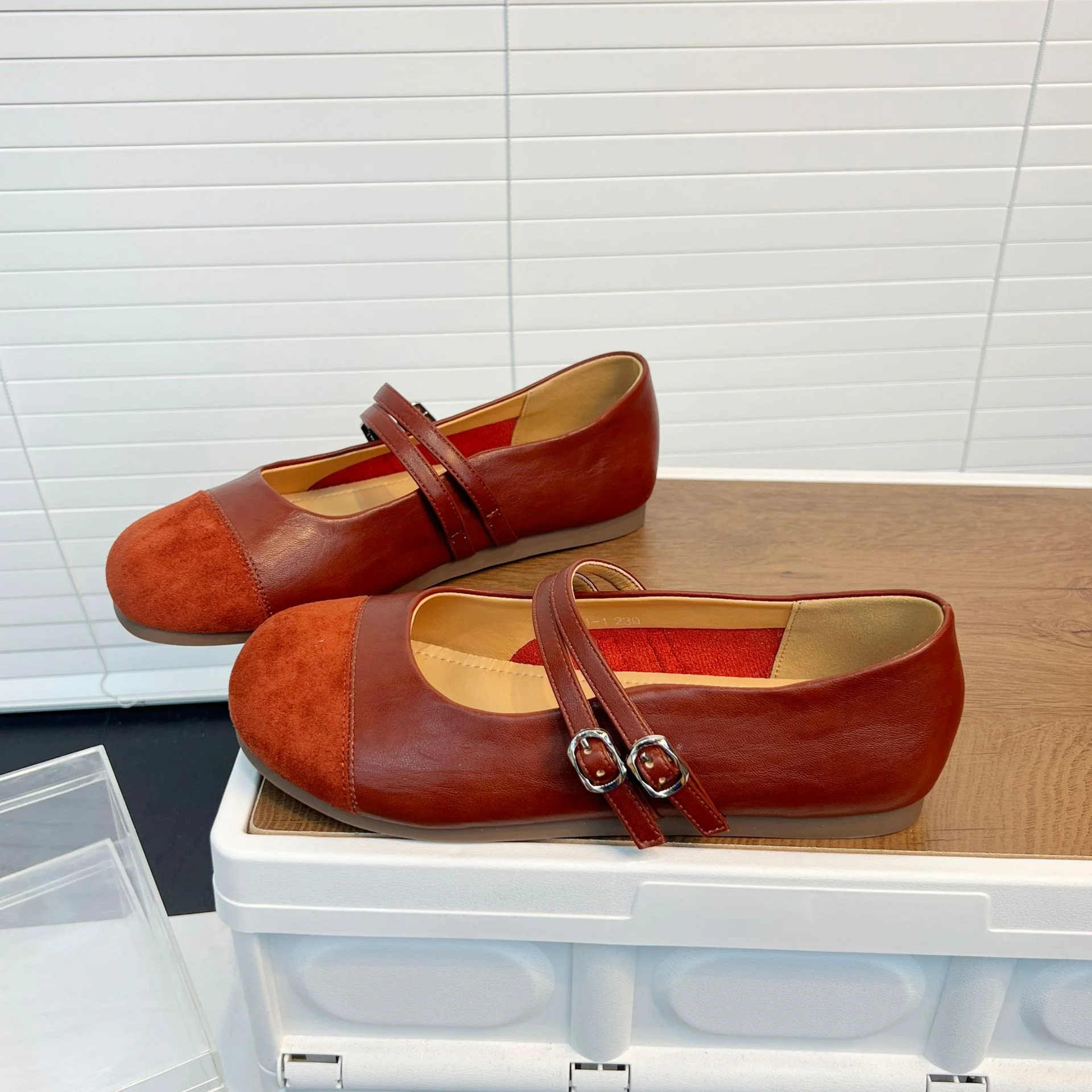 Damen Ballerinas mit modischem Riemen und hochwertiger Lederoberfläche Heidi Mode - Image 6