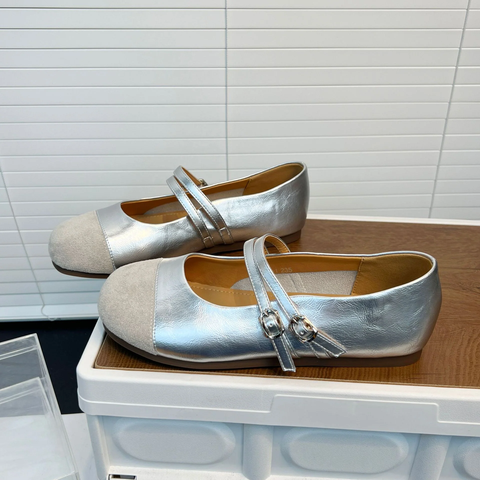 Damen Ballerinas mit modischem Riemen und hochwertiger Lederoberfläche Heidi Mode - Image 8