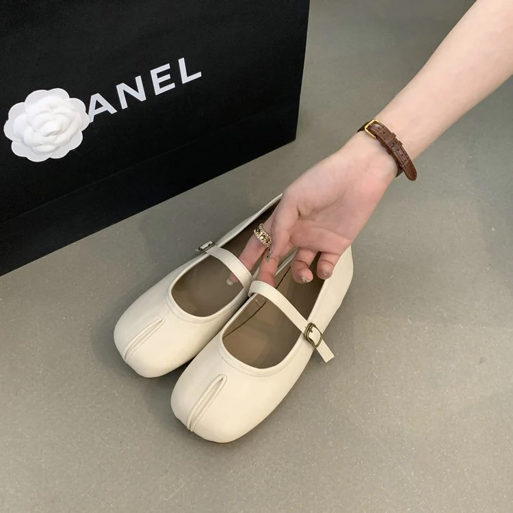 Damen Ballerinas mit verstellbarem Riemen und dekorativen Details Heidi Mode - Image 6