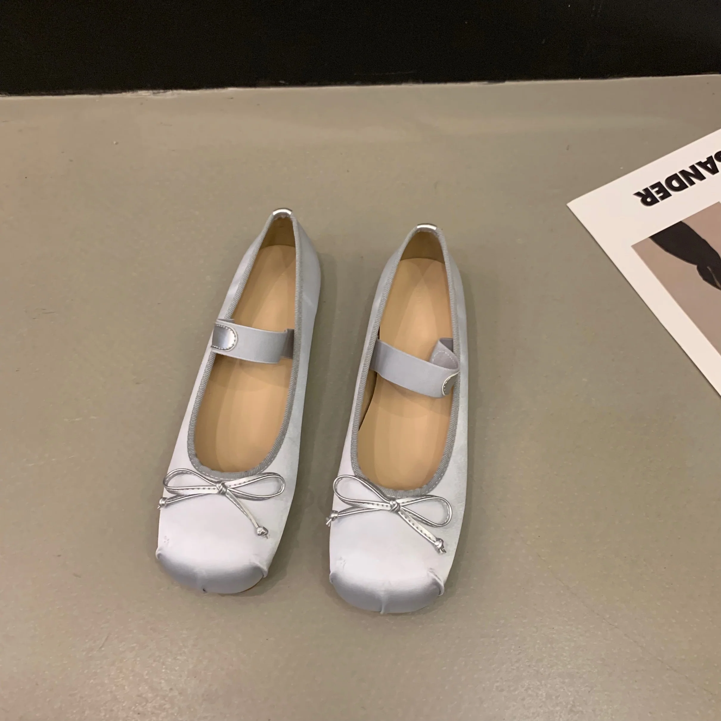Damen Ballerinas mit verstellbarem Riemen und elegantem Schleifenakzent Heidi Mode - Image 7