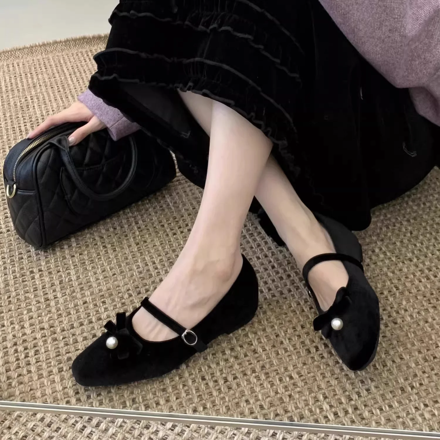 Damen bequeme Ballerinas mit dekorativem Riemen und Perlendetail Heidi Mode - Image 3