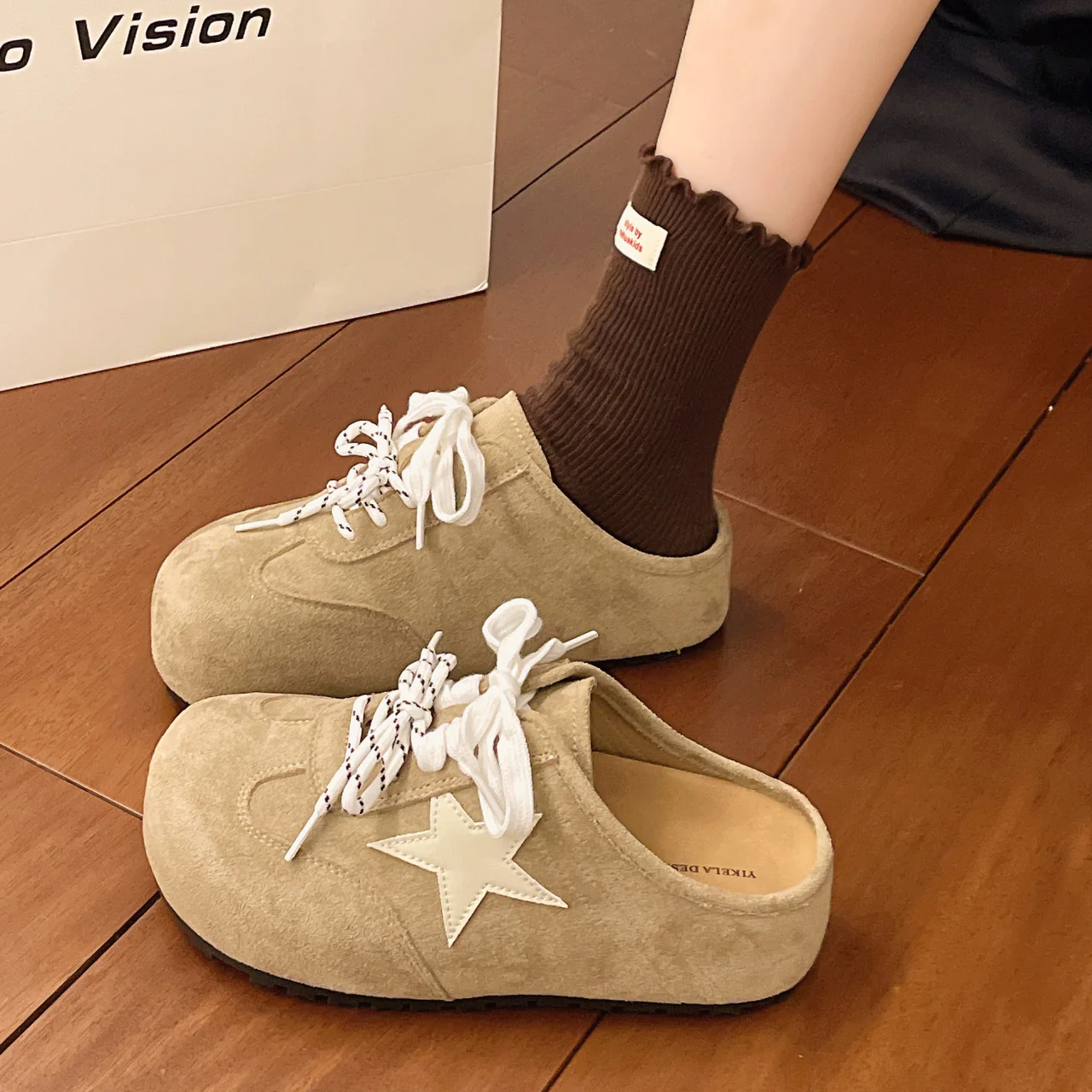 Damen bequeme Clogs mit modischem Sternemblem und rutschfester Sohle Heidi Mode - Image 8
