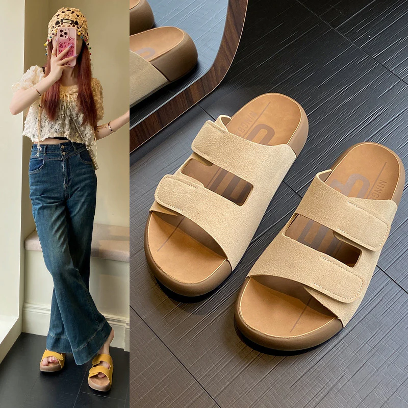 Damen Bequeme Clogs mit verstellbaren Klettverschlüssen und anatomischem Fußbett Heidi Mode