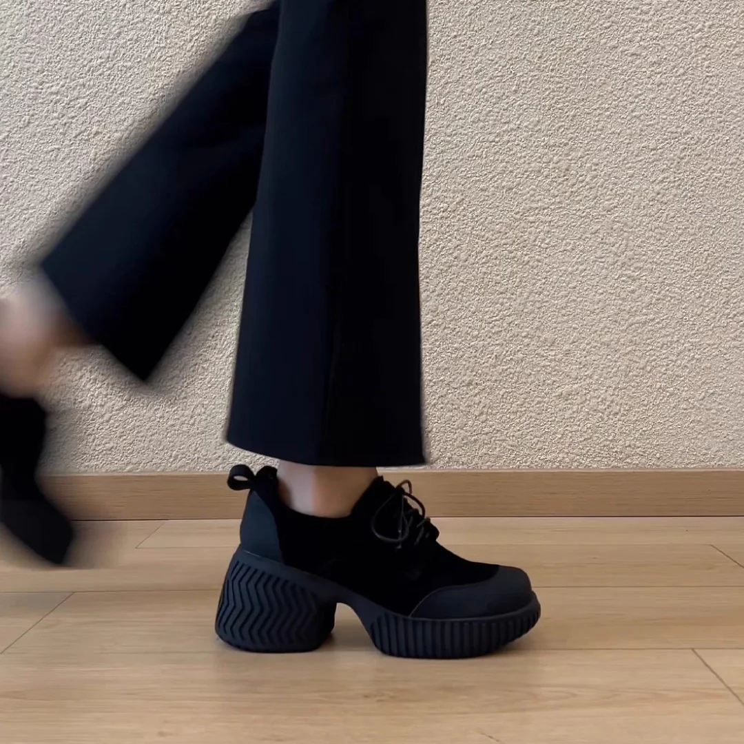 Damen bequeme Plateau-Schnürschuhe mit robustem Sohlenprofil und trendigem Design Heidi Mode - Image 2