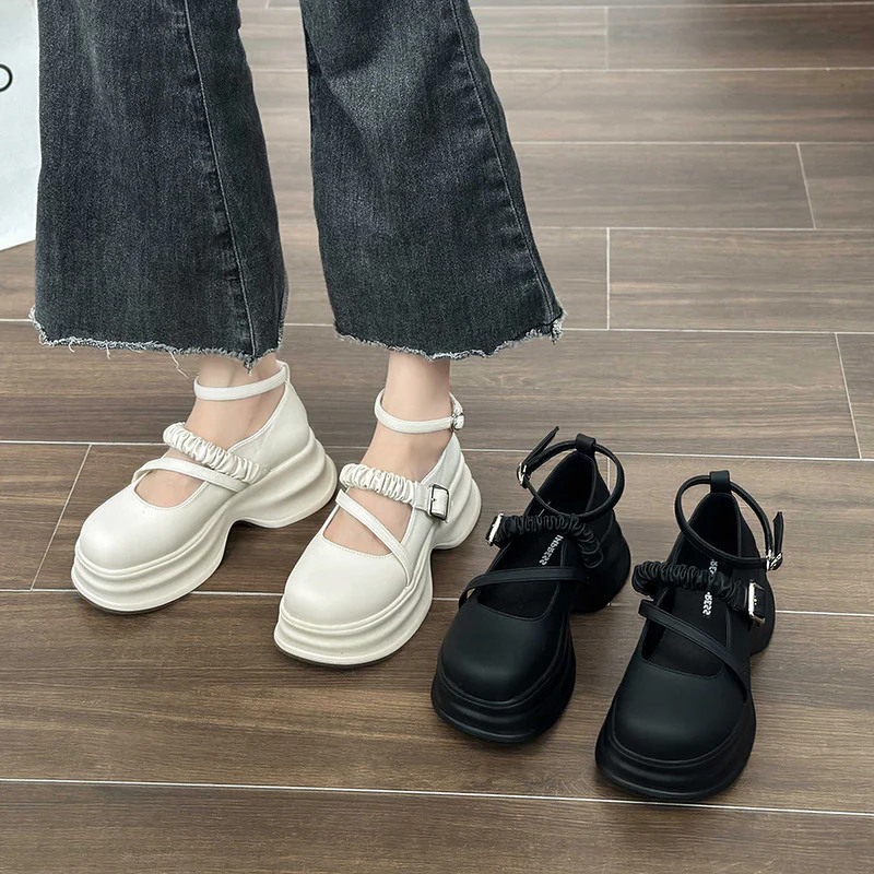 Damen Bequeme Sandalen mit innovativer Riemenverzierung Heidi Mode - Image 2