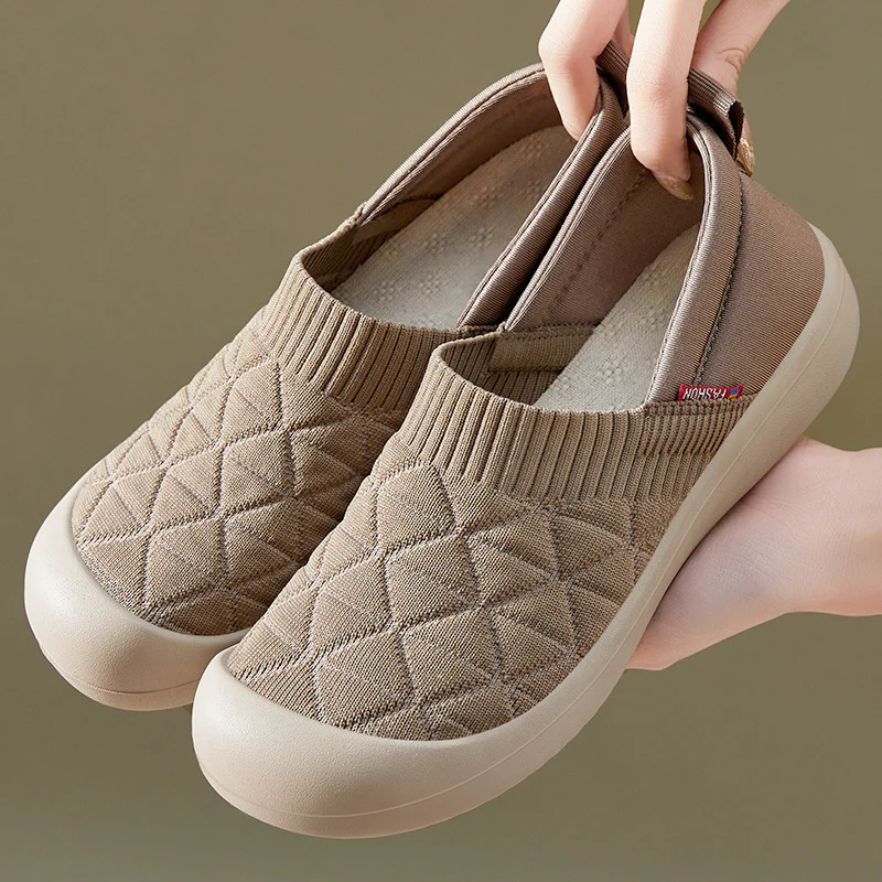Damen Bequeme Slip-On Freizeitschuhe mit strukturiertem Obermaterial Heidi Mode - Image 3