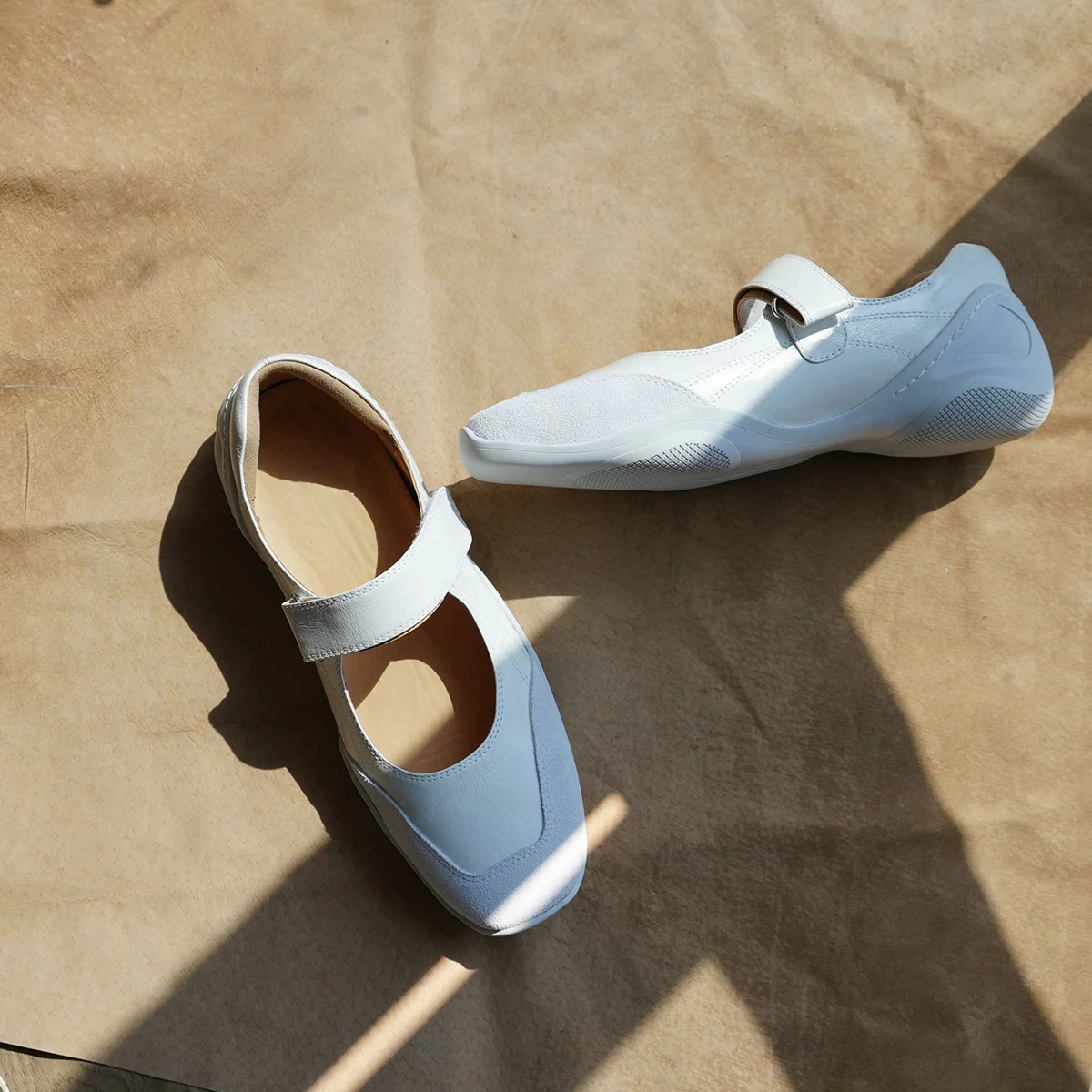 Damen bequeme Slip-On Schuhe mit verstellbarem Riemen und orthopädischer Innensohle Heidi Mode - Image 7