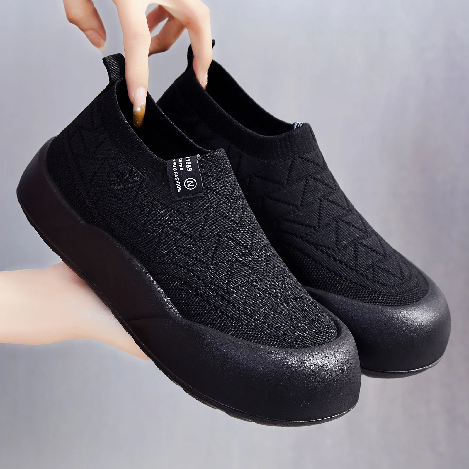 Damen Bequeme Slip-On Sportschuhe mit stoßdämpfendem Fußbett Heidi Mode - Image 3