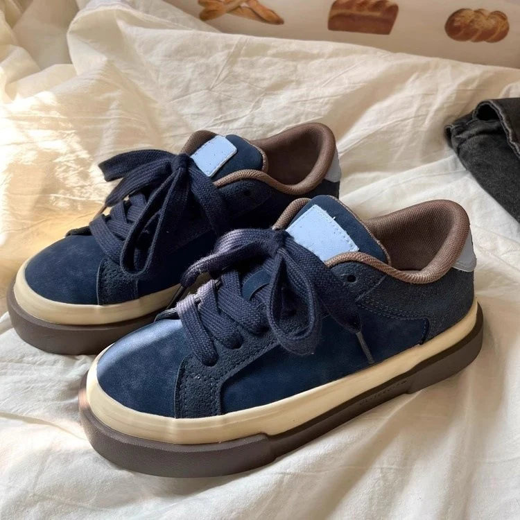 Damen Bequeme Sneaker mit weichem Leder und gepolsterter Innensohle Heidi Mode