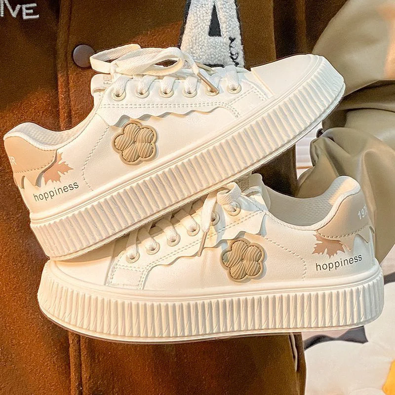 Damen Bequeme Sneakers mit verspieltem Design und komfortabler Sohle Heidi Mode - Image 2