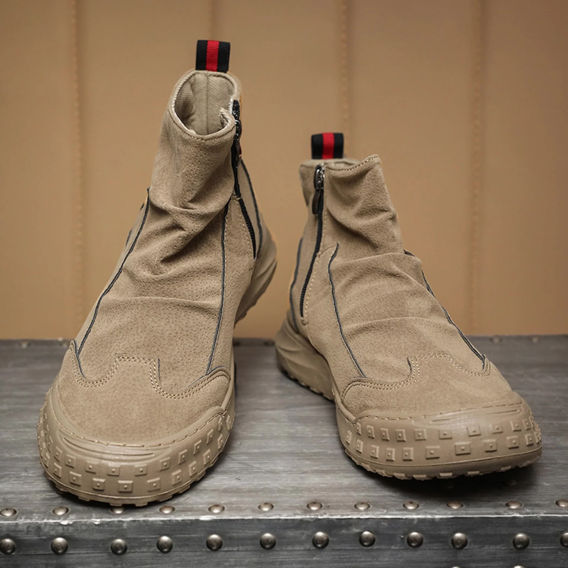 Damen Bequeme Stiefeletten mit praktischem Reißverschluss und robustem Profil Heidi Mode - Image 4