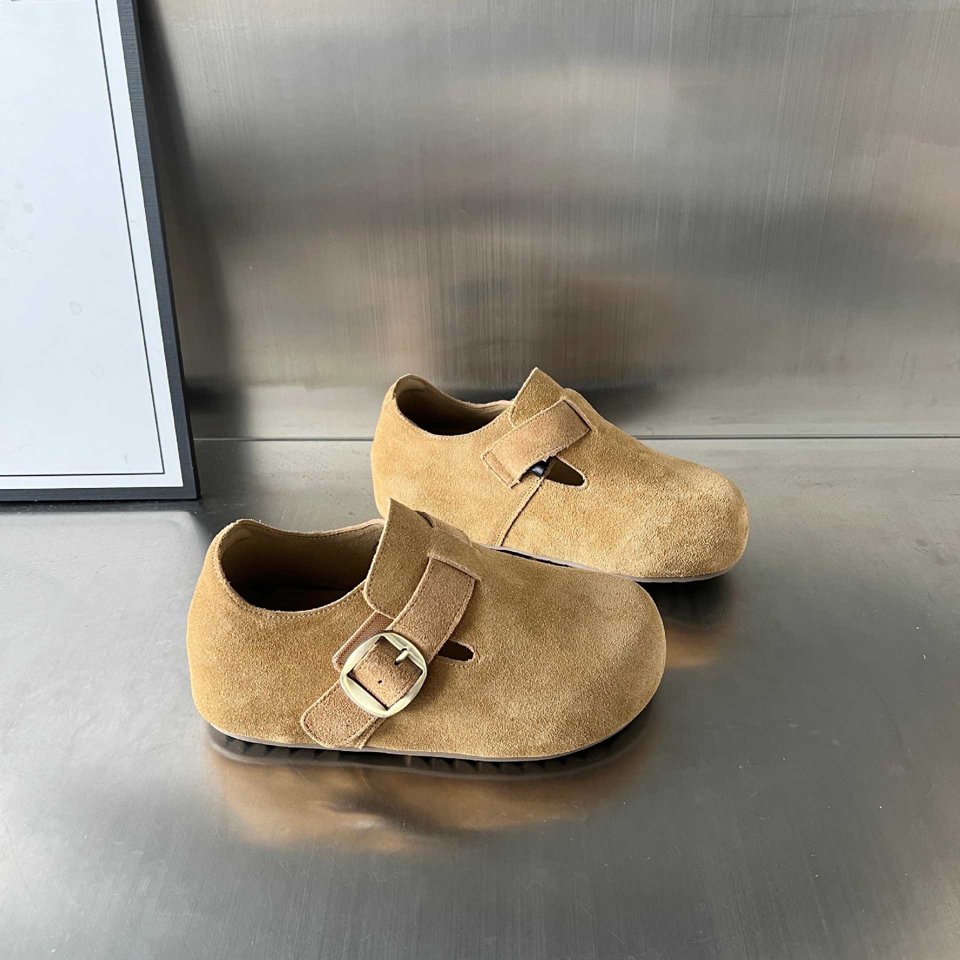 Damen bequeme Wildleder-Clogs mit elegantem Schnallenverschluss Heidi Mode - Image 5