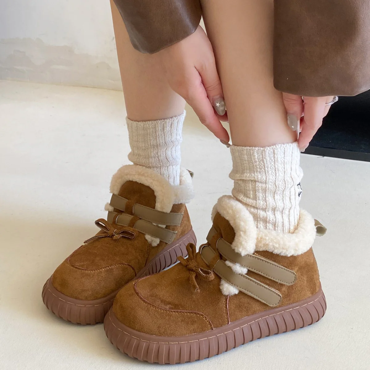 Damen Bequeme Winterboots mit weichem Kunstfellkragen und rutschfester Sohle Heidi Mode - Image 4