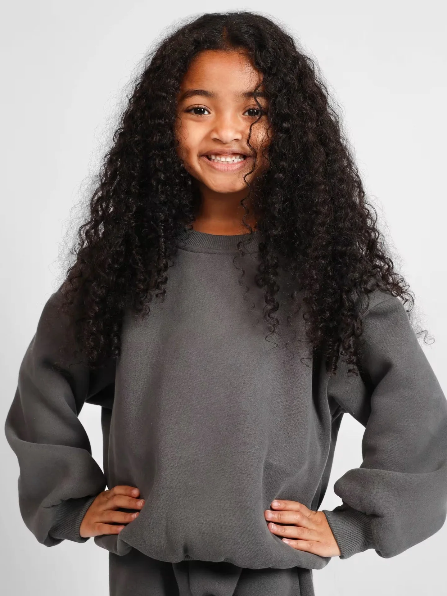 Damen bequemer Sweatshirt mit überschnittenen Schultern und hohem Kragen Heidi-Mode - Image 7