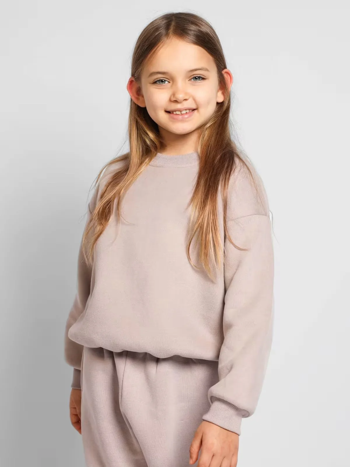 Damen bequemer Sweatshirt mit überschnittenen Schultern und hohem Kragen Heidi-Mode - Image 8
