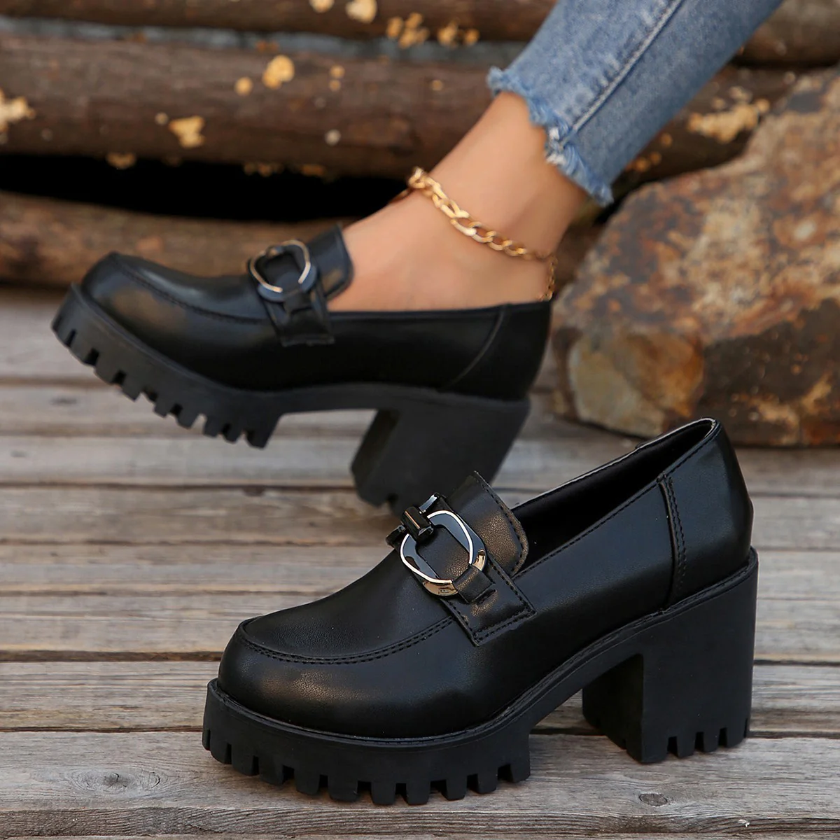 Damen Blockabsatz-Schuhe mit markanter Sohle und modischen Schnallen Heidi Mode