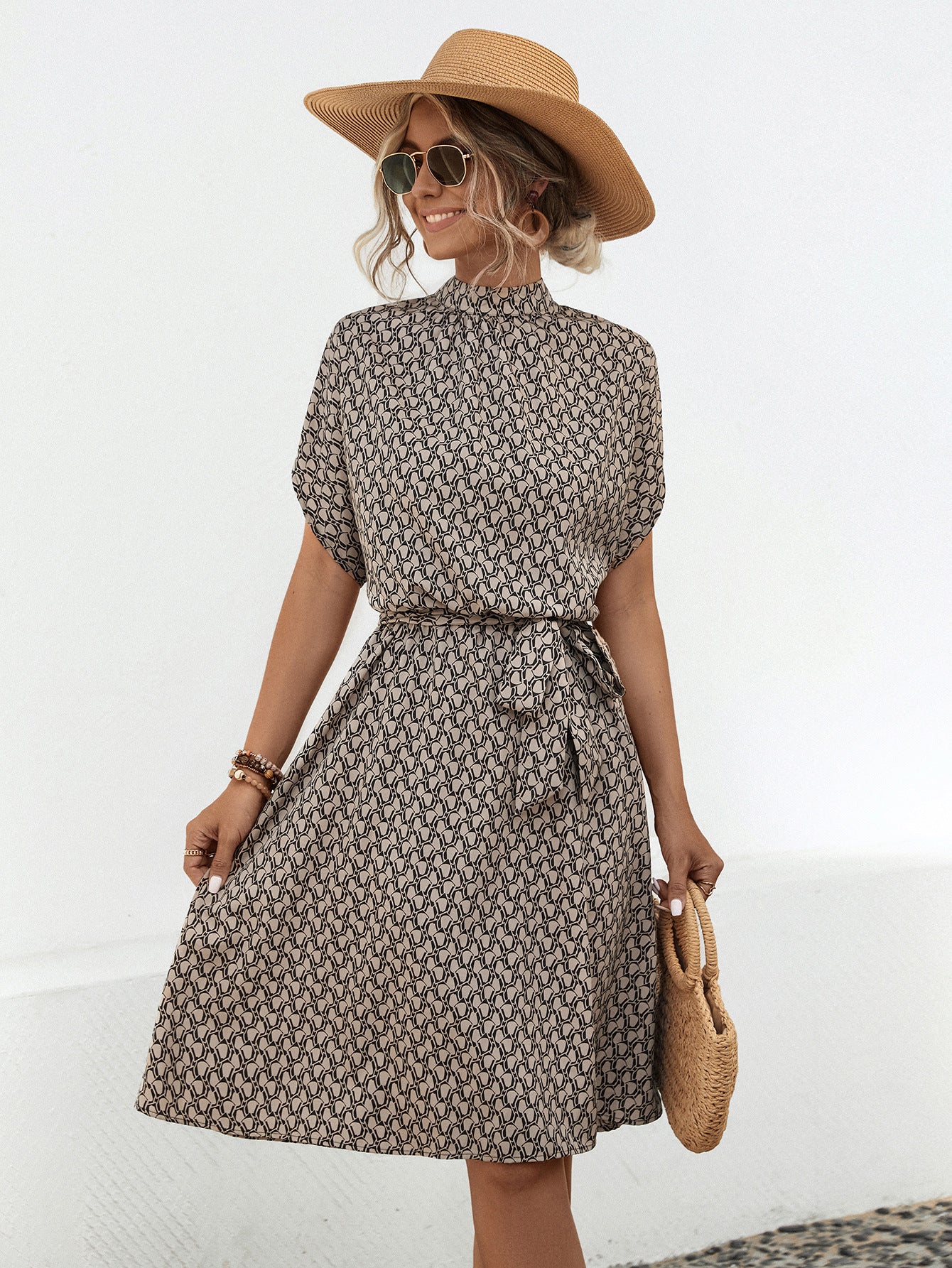 Damen Bogenmuster Kleid mit hohem Kragen und Bindegürtel Heidi-Mode - Image 6