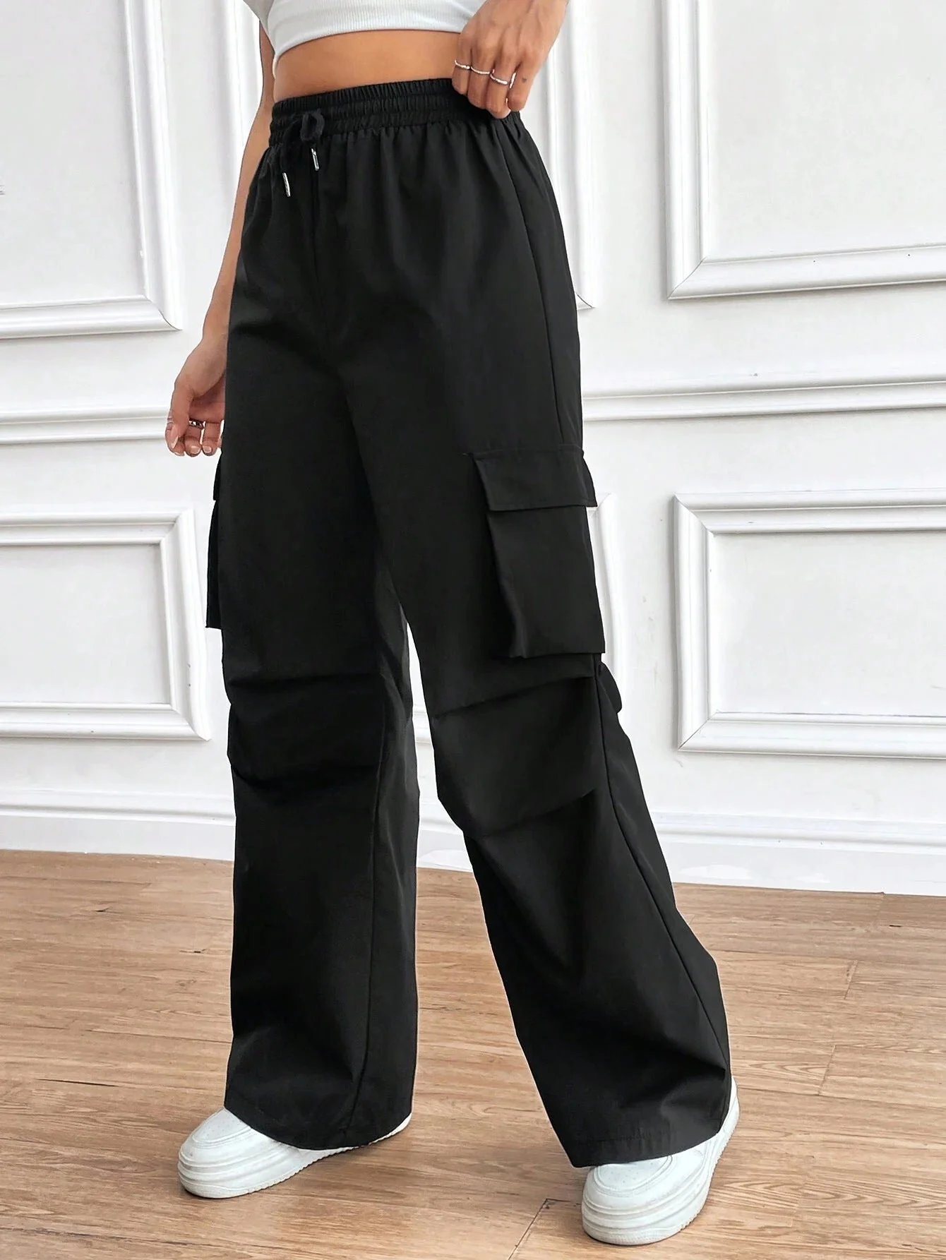 Damen Cargo-Hose mit Hochmodernem Schnitt und Praktischen Taschen Heidi-Mode - Image 9