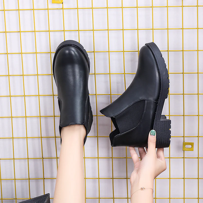 Damen Chelsea-Stiefel mit elastischen Einsätzen und komfortabler Laufsohle Heidi Mode - Image 3