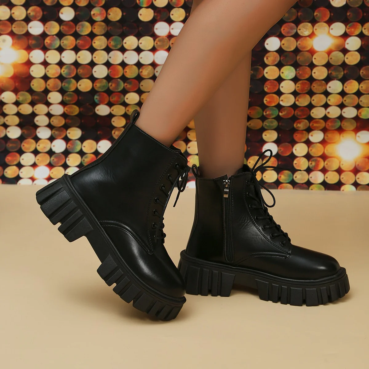Damen Chunky Boots mit robustem Profil und praktischem Reißverschluss Heidi Mode