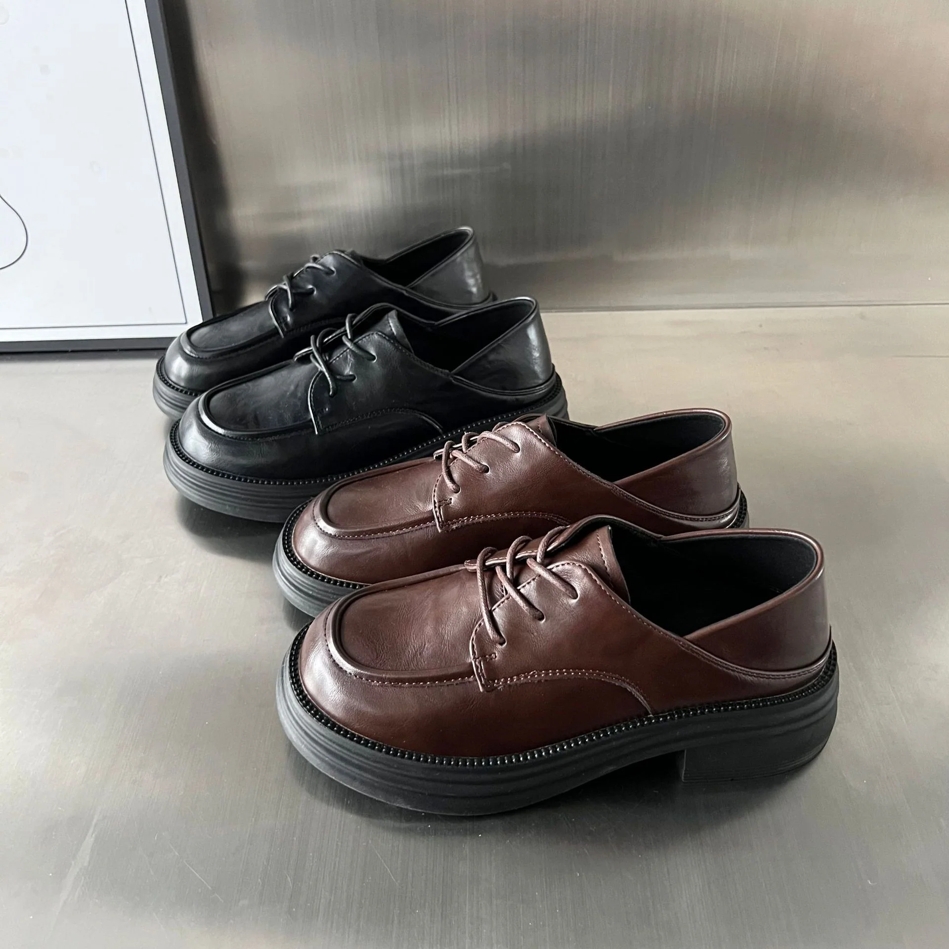 Damen Chunky Derby Schuhe mit bequemem Fußbett und modischem Design Heidi Mode - Image 3