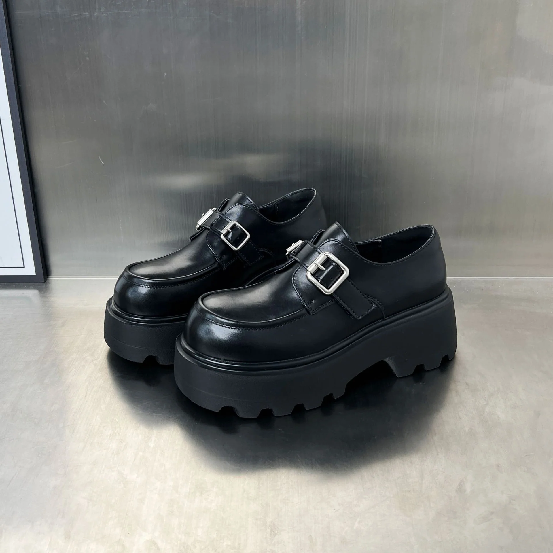 Damen Chunky Mokassins aus hochwertigem Leder mit modischer Schnallenverzierung Heidi Mode - Image 6