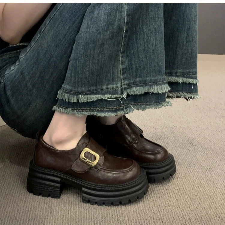 Damen Chunky Schnürschuhe mit robustem Plateau und modischer Schnallen-Applikation Heidi Mode - Image 3